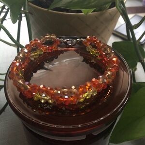 Elegant Beaded Bracelet in Orange and Yellow